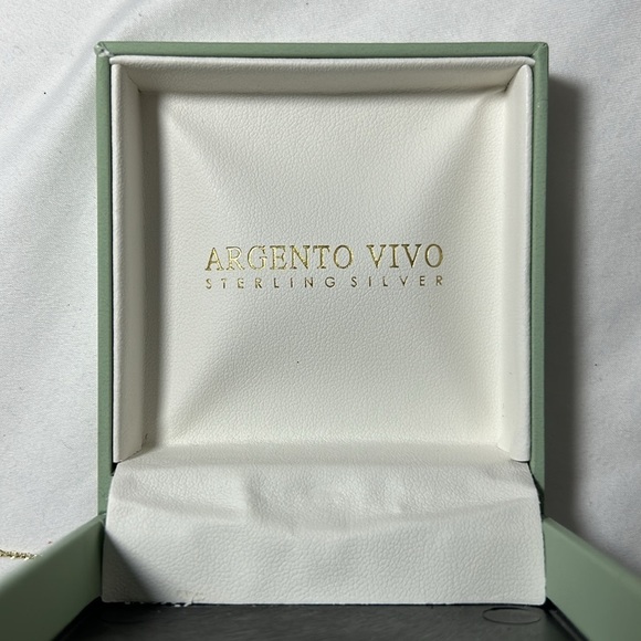 Argento Vivo Sterling Silver Mother of  pearl teardrop necklace - Picture 6 of 7